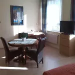 Altes Zollhaus Am Klinikum 3*