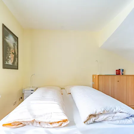 Hotel Altes Zollhaus Am Klinikum Lubeck
