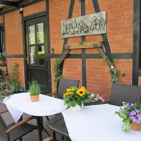 Altes Zollhaus Am Klinikum Hotel Lubeck