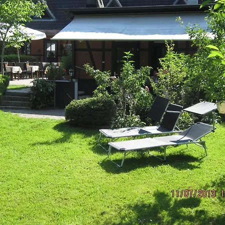 Altes Zollhaus Am Klinikum Hotel Lübeck