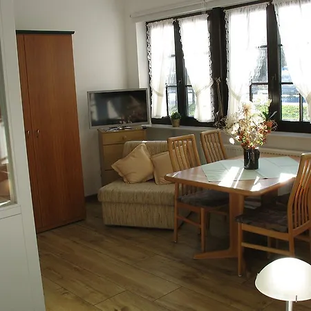 Altes Zollhaus Am Klinikum Λίμπεκ