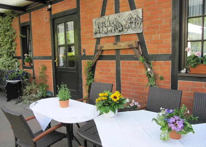 Altes Zollhaus Am Klinikum Hotel Lubeck