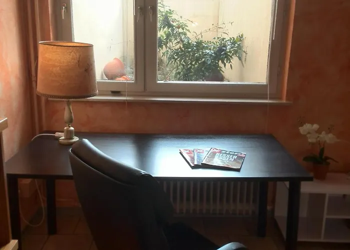 Altes Zollhaus Am Klinikum Hotel Lubeck