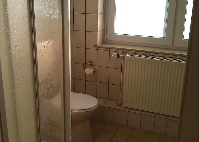 Altes Zollhaus Am Klinikum מלון ליבק